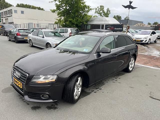 Grijs Gebruikt 2011 Audi A4 Proline Stationwagen | € 4.499 (Goede deal) - Afbeelding 1/4