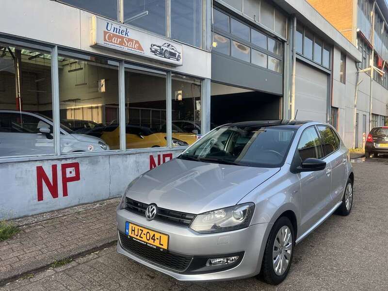 Grijs Gebruikt 2012 VW Polo Highline Hatchback | € 9.950 (Eerlijke prijs) - Afbeelding 1/4