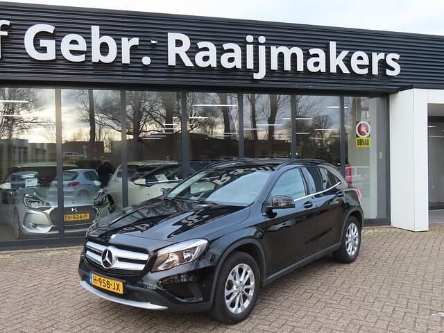 Zwart Gebruikt 2016 Mercedes GLA200 Ambition SUV | € 13.450 (Super prijs) - Afbeelding 1/4