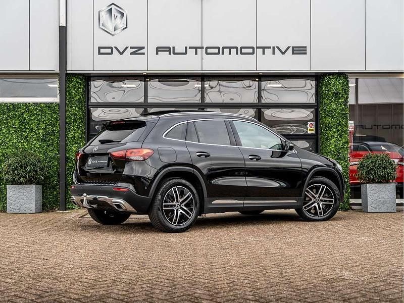 Occasion Mercedes GLA250 Progressive 218 PK (160 kW) 2022 Zwart (metallic) SUV