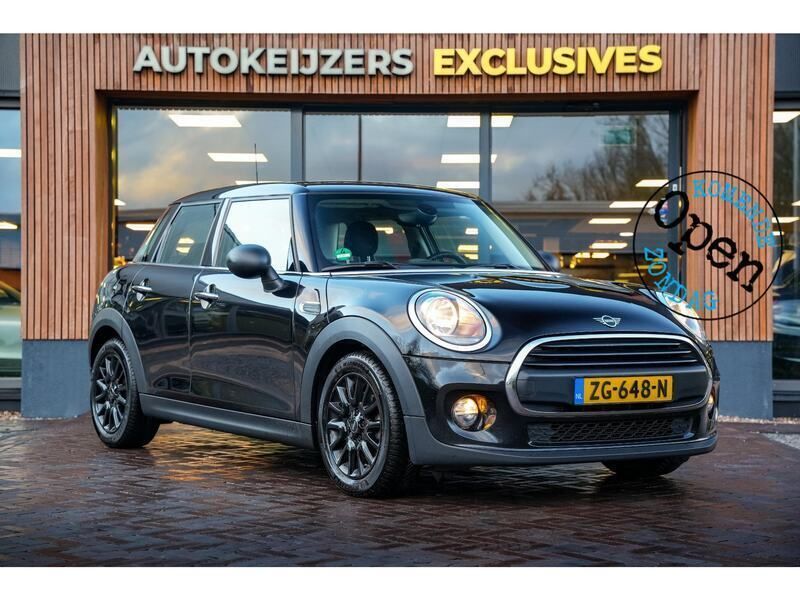 Zwart Gebruikt 2019 Mini ONE Hatchback | € 14.900 (Iets duurder) - Afbeelding 1/4