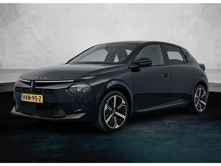 Nieuw Lancia Ypsilon 110 PK (80 kW) 2025 Zwart Hatchback