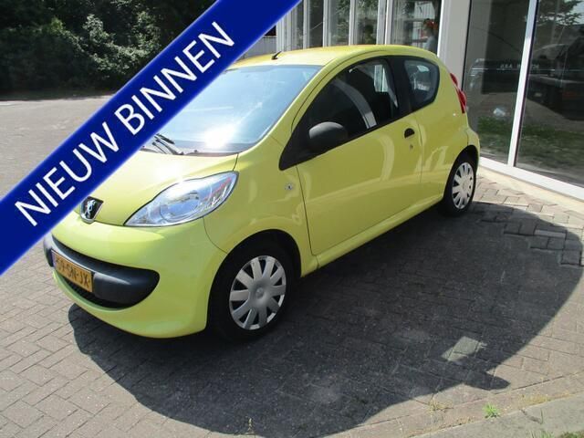 Geel Gebruikt 2006 Peugeot 107 Hatchback | € 1.660 (Eerlijke prijs) - Afbeelding 1/4