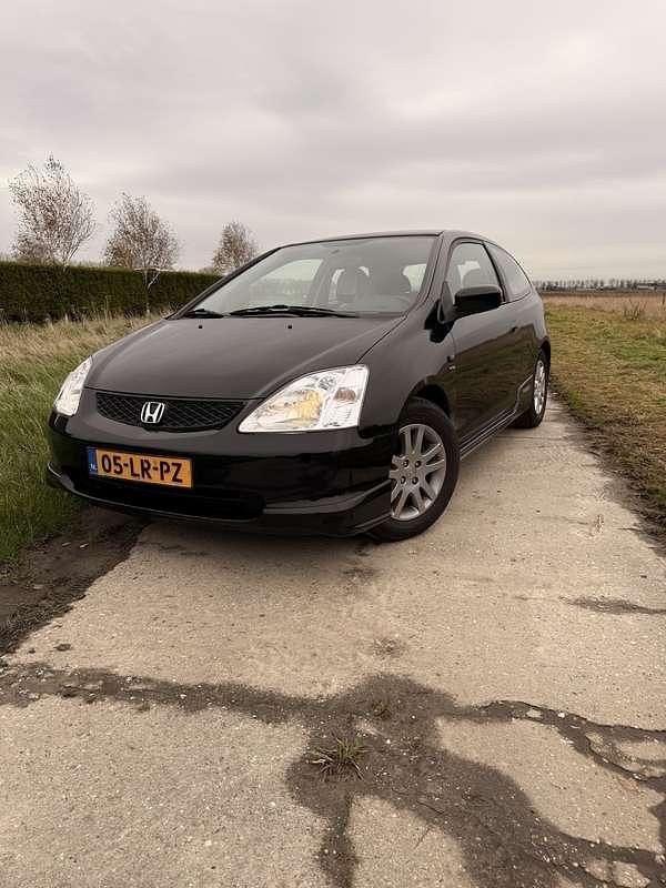 Zwart Occasion 2003 Honda Civic Sport Hatchback | € 3.500 (Eerlijke prijs) - Afbeelding 1/4