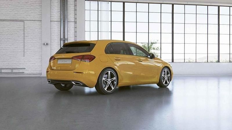 Occasion Mercedes A250 Premium 218 PK (160 kW) 2020 Geel Hatchback