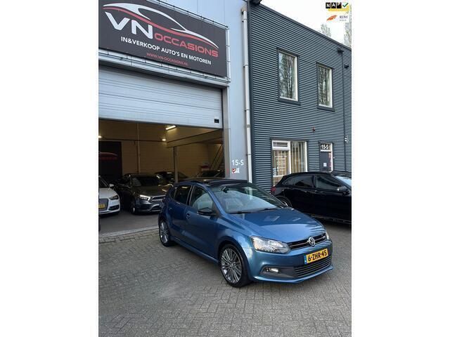 Blauw Gebruikt 2015 VW Polo BlueGT Hatchback | € 12.950 (Iets duurder) - Afbeelding 1/4