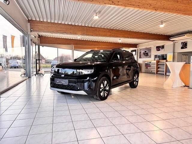 Nieuw Opel Frontera GS Line 145 PK (106 kW) 2026 Zwart SUV