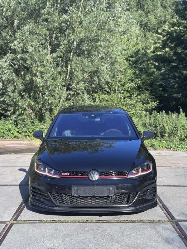 Zwart Gebruikt 2020 VW Golf VII GTI Sedan | € 31.495 (Super prijs) - Afbeelding 1/4