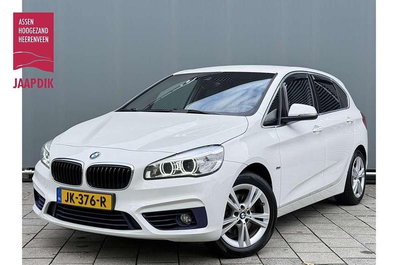 Wit Gebruikt 2016 BMW 218 Active Tourer Sport Line MPV | € 12.899 (Eerlijke prijs) - Afbeelding 1/4
