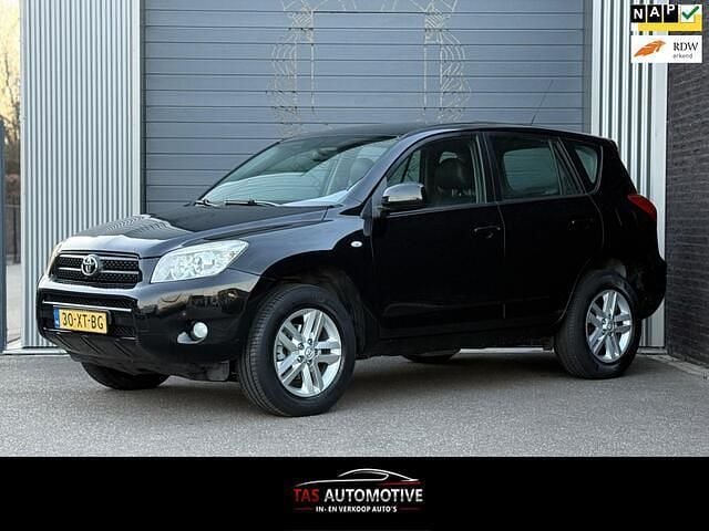 Zwart (metallic) Occasion 2007 Toyota RAV4 Sol SUV | € 8.450 (Eerlijke prijs) - Afbeelding 1/4