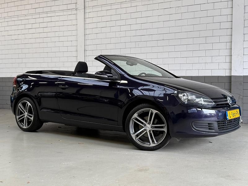 Paars Gebruikt 2012 VW Golf Cabriolet Highline Cabriolet | € 9.950 (Iets duurder) - Afbeelding 1/4