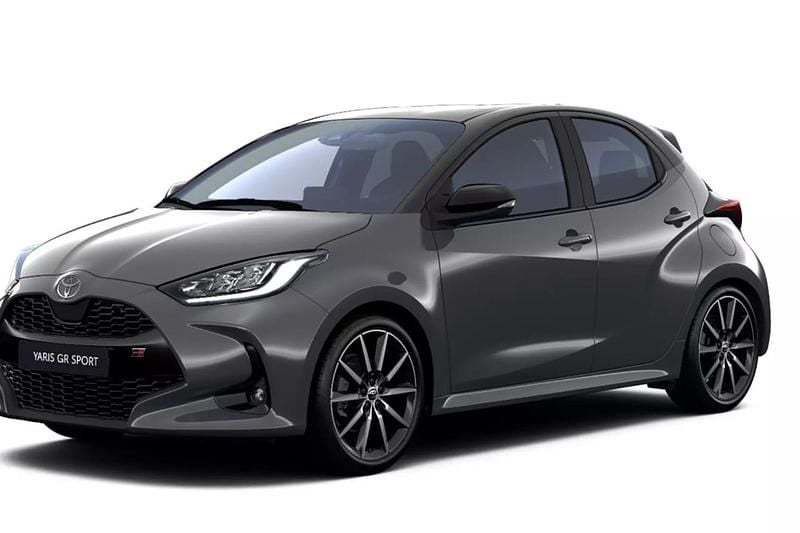 Nieuw Toyota Yaris Hybrid Sport 130 PK (95 kW) 2026 Grijs Hatchback