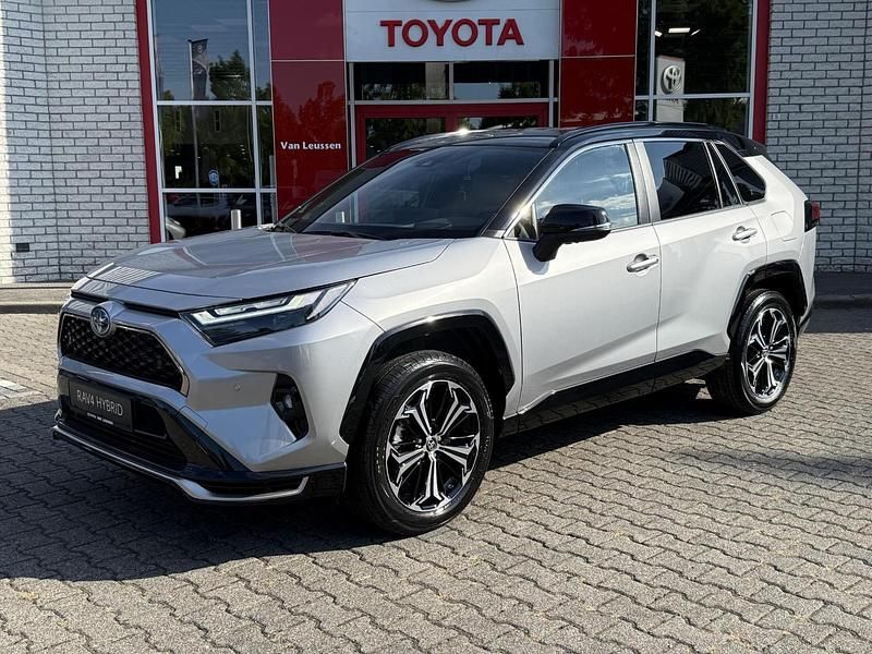 Grijs Nieuw 2025 Toyota RAV4 Hybrid Style SUV | € 56.900 (Iets duurder) - Afbeelding 1/4