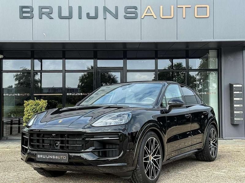 Zwart Gebruikt 2025 Porsche Cayenne Sport SUV | € 131.500 - Afbeelding 1/4