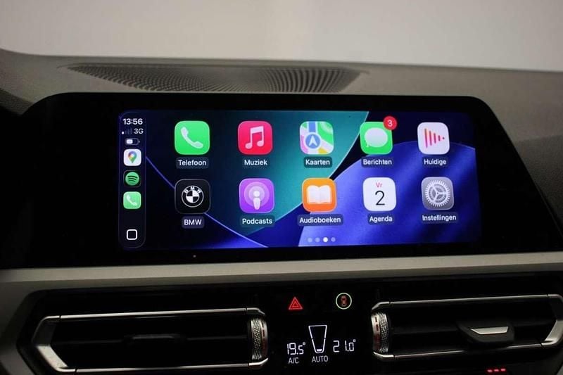 Occasion BMW 330e Comfort Edition 184 PK (135 kW) 2021 Zwart Stationwagen