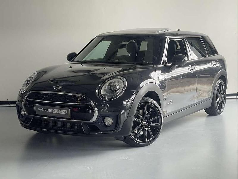Grijs Occasion 2016 Mini Cooper S Clubman Business Stationwagen | € 20.950 (Eerlijke prijs) - Afbeelding 1/4