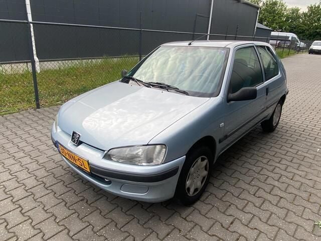 Occasion Peugeot 106 60 PK (44 kW) 2004 Grijs Hatchback