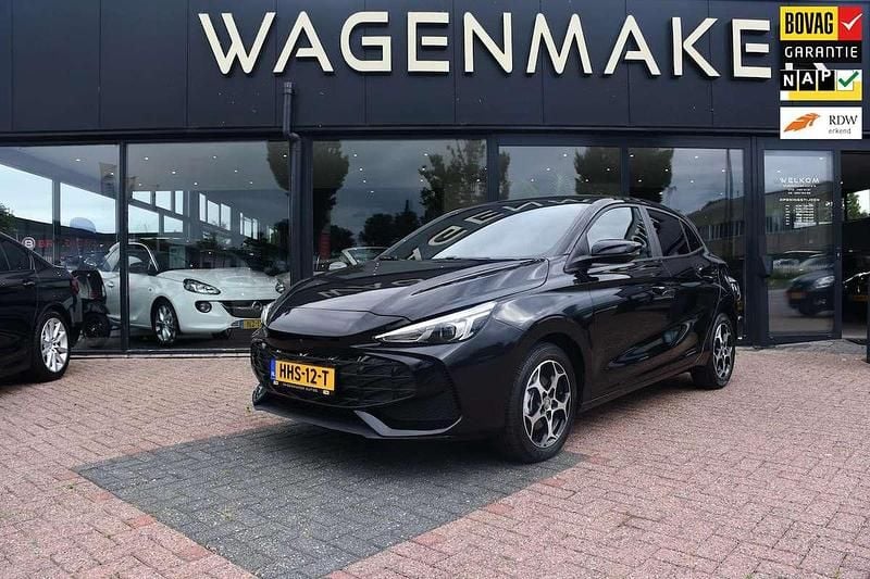Zwart Gebruikt 2025 MG MG3 Luxury Hatchback | € 21.950 (Goede deal) - Afbeelding 1/4