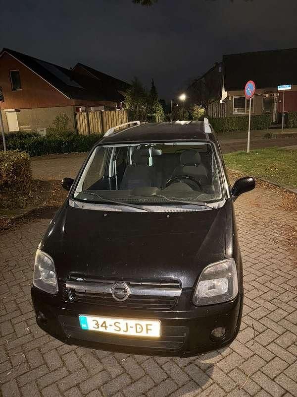 Zwart Gebruikt 2006 Opel Agila Cosmo MPV | € 1.650 (Eerlijke prijs) - Afbeelding 1/4