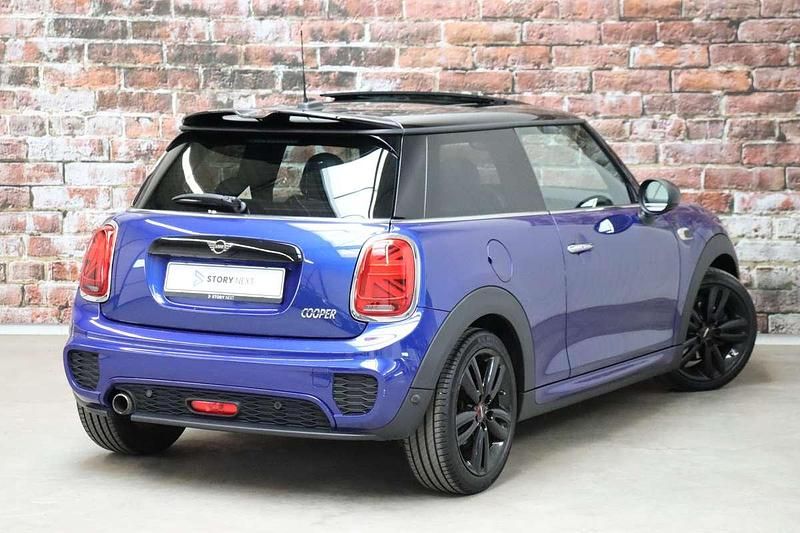 Occasion Mini Cooper Business 136 PK (100 kW) 2018 Blauw (metallic) Hatchback