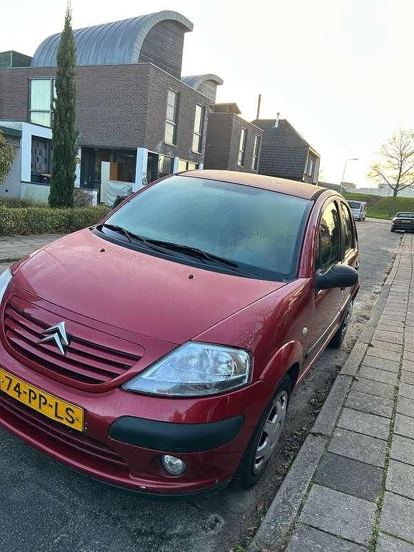 Rood Gebruikt 2004 Citroën C3 Hatchback | € 1.250 (Super prijs) - Afbeelding 1/4