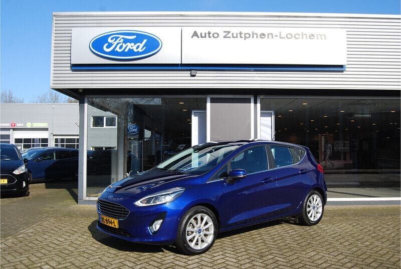 Blauw Gebruikt 2018 Ford Fiesta Titanium Hatchback | € 12.840 (Eerlijke prijs) - Afbeelding 1/4