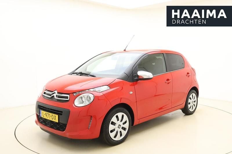Rood Occasion 2021 Citroën C1 Feel Hatchback | € 10.945 (Eerlijke prijs) - Afbeelding 1/4