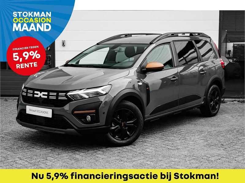 Grijs Gebruikt 2024 Dacia Jogger Extreme MPV | € 25.400 (Duur) - Afbeelding 1/4