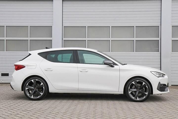 Occasion Cupra Leon 204 PK (150 kW) 2022 Wit Hatchback
