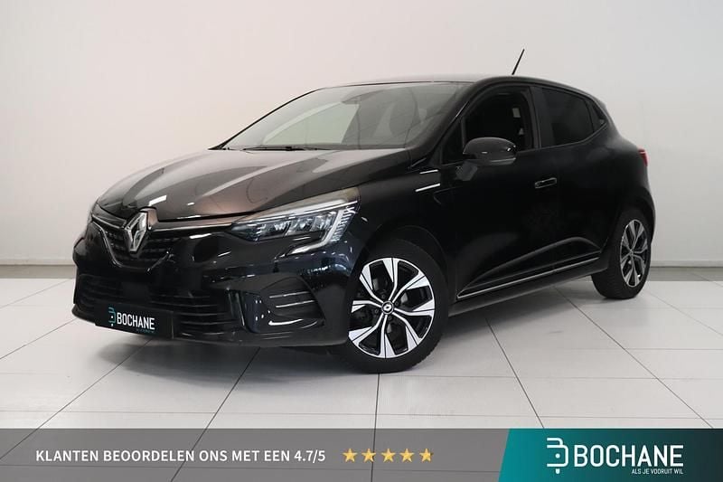 Zwart Gebruikt 2023 Renault Clio V Evolution Hatchback | € 16.495 (Eerlijke prijs) - Afbeelding 1/4