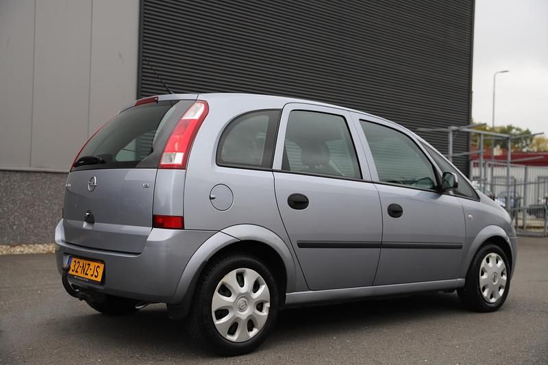 Occasion Opel Meriva Enjoy 101 PK (74 kW) 2004 Grijs MPV