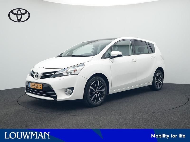 Wit metallic Gebruikt 2018 Toyota Verso Limited MPV | € 20.880 (Eerlijke prijs) - Afbeelding 1/4