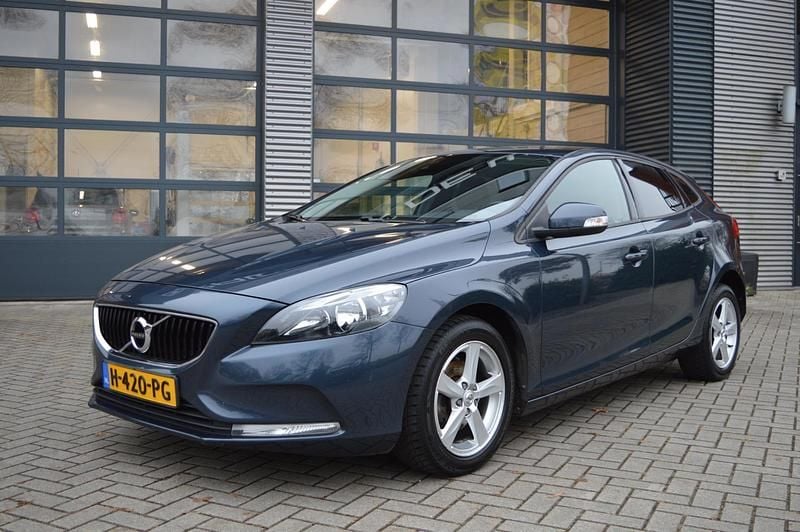 Occasion Volvo V40 Inscription 2020 Blauw Hatchback