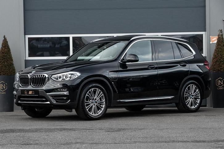 Occasion 2020 BMW iX3 Luxury Line SUV | € 38.950 (Eerlijke prijs) - Afbeelding 1/4