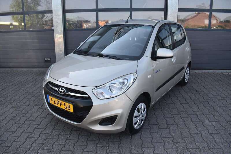 Beige Gebruikt 2013 Hyundai i10 Hatchback | € 5.835 (Iets duurder) - Afbeelding 1/4