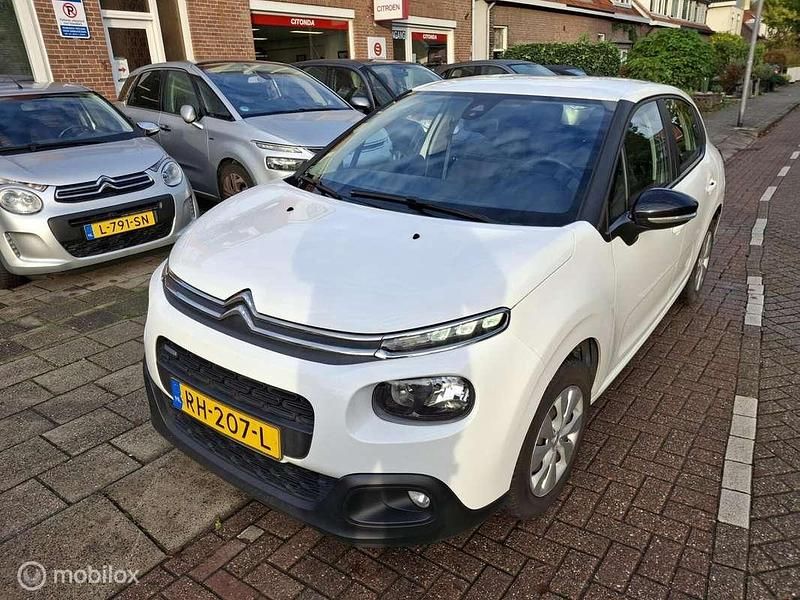 Wit Gebruikt 2017 Citroën C3 Feel Hatchback | € 5.950 (Super prijs) - Afbeelding 1/4