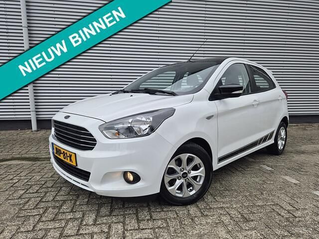 Wit Occasion 2018 Ford Ka Plus Trend Hatchback | € 8.555 (Eerlijke prijs) - Afbeelding 1/4