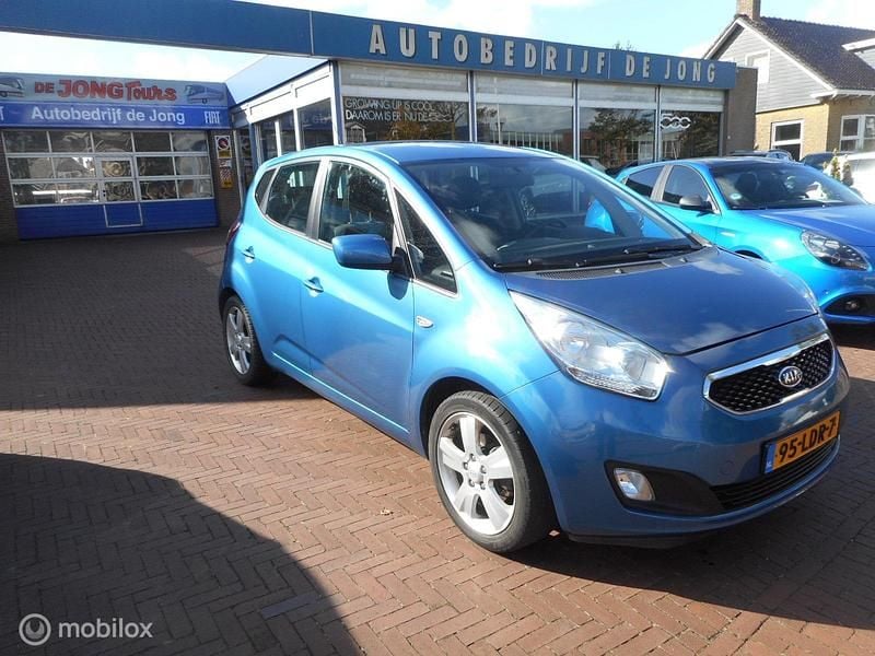 Blauw Gebruikt 2010 Kia Venga Hatchback | € 7.745 (Eerlijke prijs) - Afbeelding 1/4