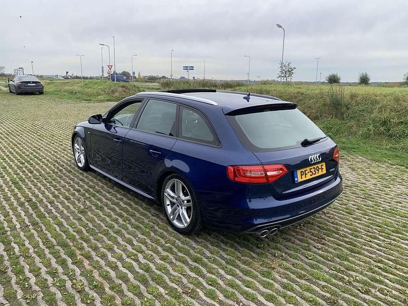 Occasion Audi A4 S-Line 150 PK (110 kW) 2014 Blauw Stationwagen