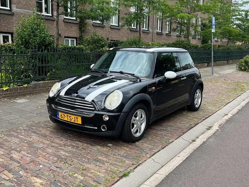Occasion Mini ONE 90 PK (66 kW) 2005 Zwart Hatchback