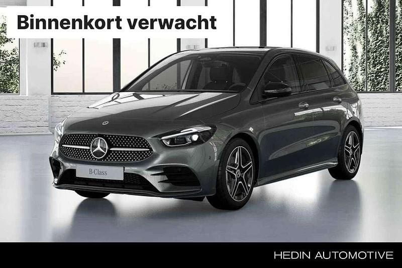 Grijs, metallic lak Nieuw 2025 Mercedes B180 Business MPV | € 52.210 (Iets duurder) - Afbeelding 1/4