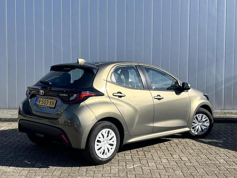 Occasion Toyota Yaris Hybrid Active 2022 Groen Hatchback