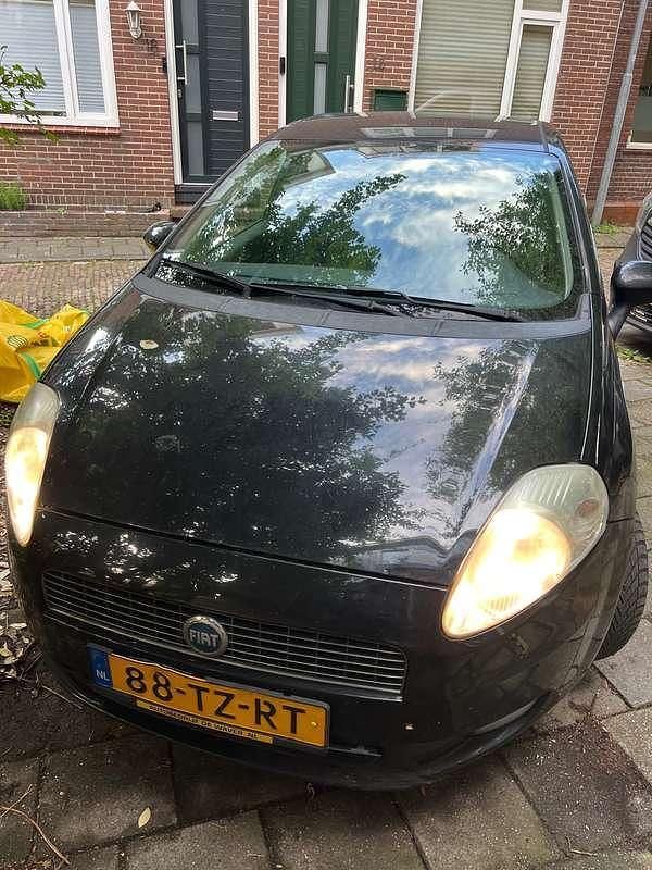 Zwart Gebruikt 2007 Fiat Punto Dynamic Hatchback | € 600 (Super prijs) - Afbeelding 1/4