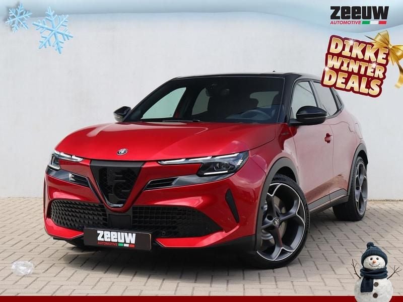 Rood Occasion 2025 Alfa Romeo Junior Veloce SUV | € 39.450 - Afbeelding 1/4