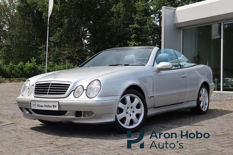 Grijs, metallic lak Gebruikt 1999 Mercedes CLK430 Avantgarde Cabriolet | € 21.950 - Afbeelding 1/4