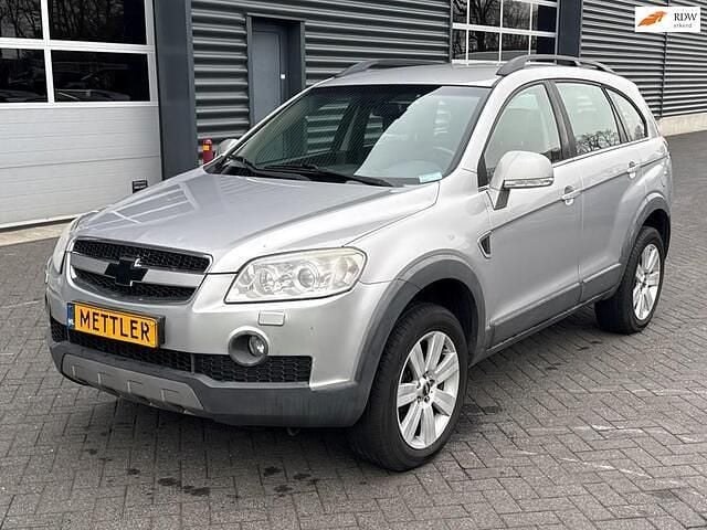 Grijs Occasion 2007 Chevrolet Captiva SUV | € 2.250 (Goede deal) - Afbeelding 1/4
