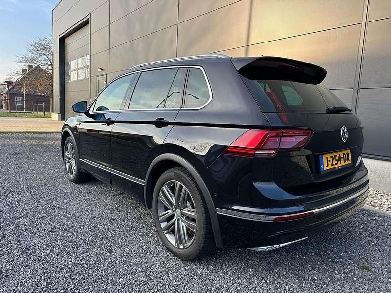 Occasion VW Tiguan R-line 221 PK (162 kW) 2018 Zwart (metallic) SUV