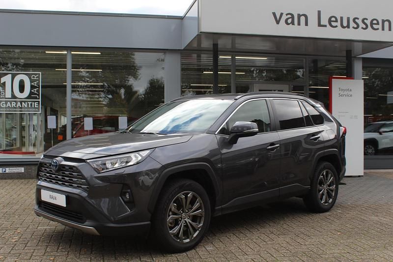 Grijs Gebruikt 2025 Toyota RAV4 Hybrid SUV | € 43.400 (Super prijs) - Afbeelding 1/4