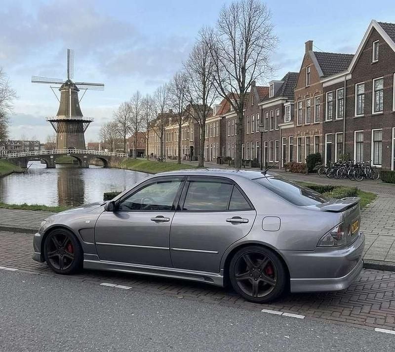 Occasion Lexus IS200 Executive Line 155 PK (114 kW) 1999 Grijs Sedan