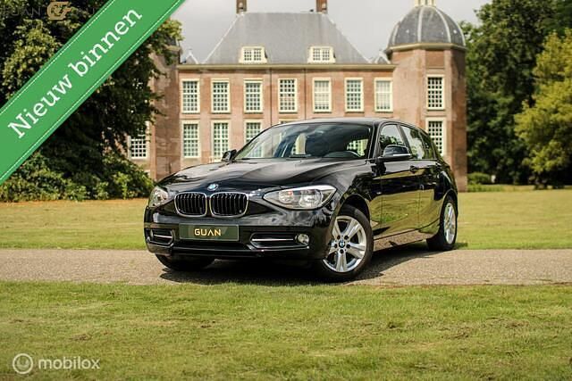 Zwart Gebruikt 2013 BMW 116 Executive Hatchback | € 6.499 (Super prijs) - Afbeelding 1/4